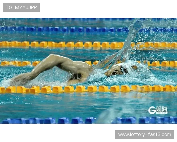 孙杨在游泳赛场上的精彩瞬间 展现冠军风采与不屈拼搏精神 孙杨在游泳赛场上的精彩瞬间 展现冠军风采与不屈拼搏精神